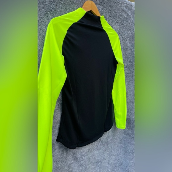 Nike Women’s Long Sleeve Performance Top in Black and Neon Yellow | XS | NEW - Picture 6 of 6